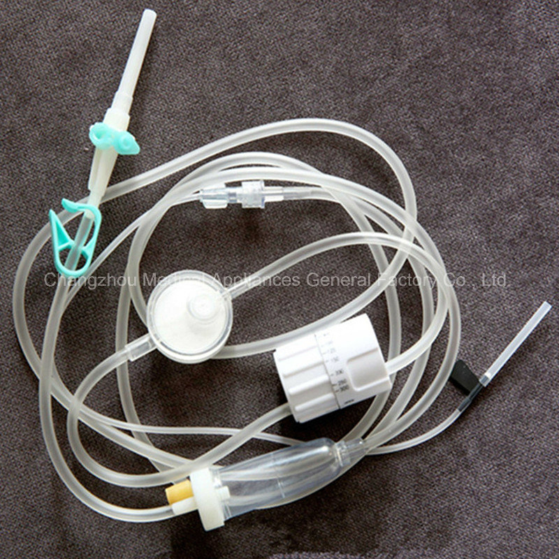 Conjunto de infusión de precisión IV médico con controlador de flujo preciso