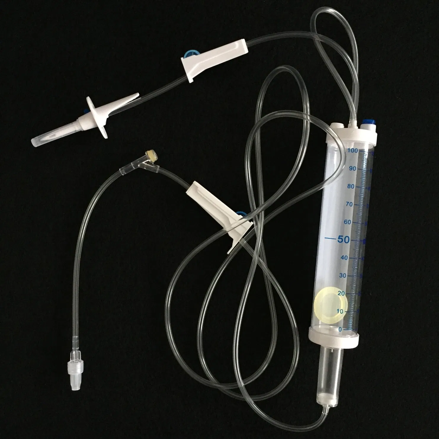 Conjunto de infusión pediátrica con bureta para la entrega segura y precisa de fluidos en bebés y niños