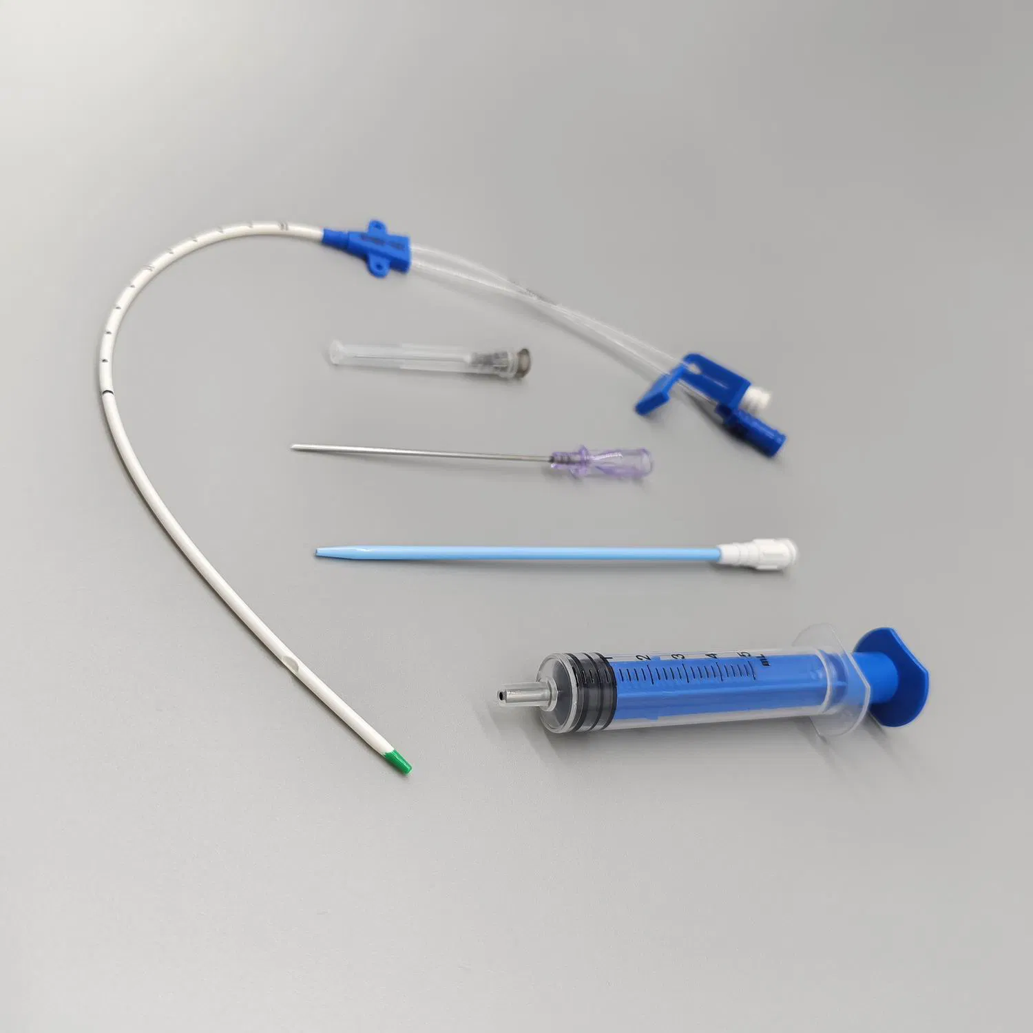 Kit de Catéter Cuádruple Premium con Esterilización por Óxido de Etileno