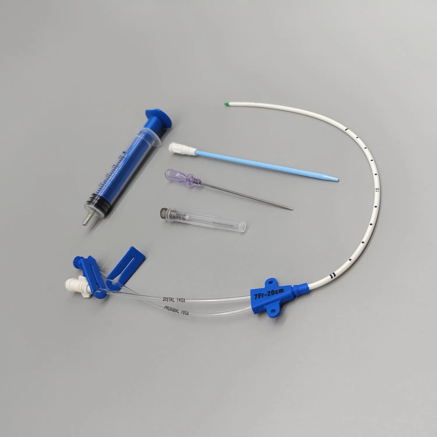 Kit de catéter de cuatro lúmenes para uso médico para terapia a corto plazo