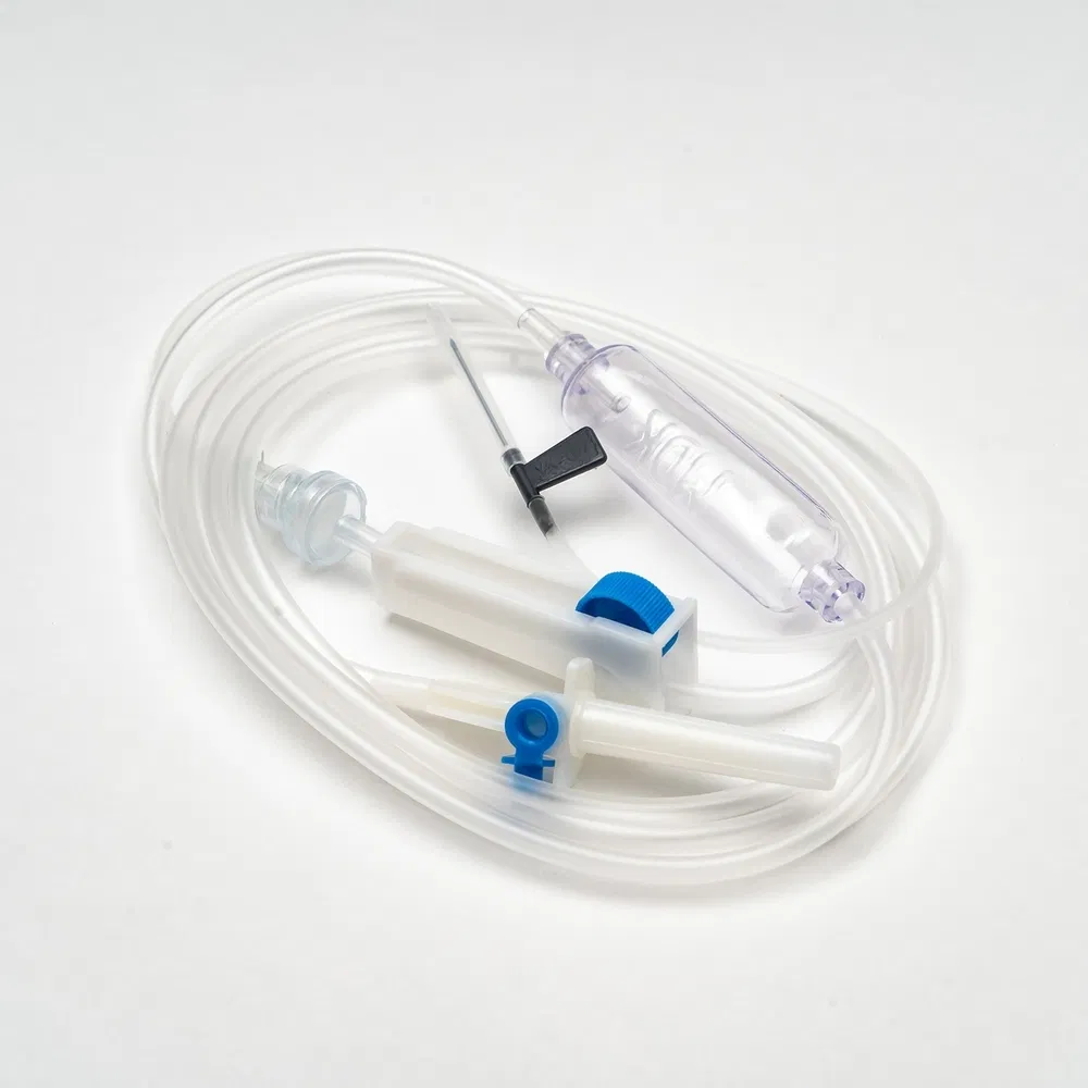 Set de infusión desechable de grado médico para aplicación en sala de emergencias