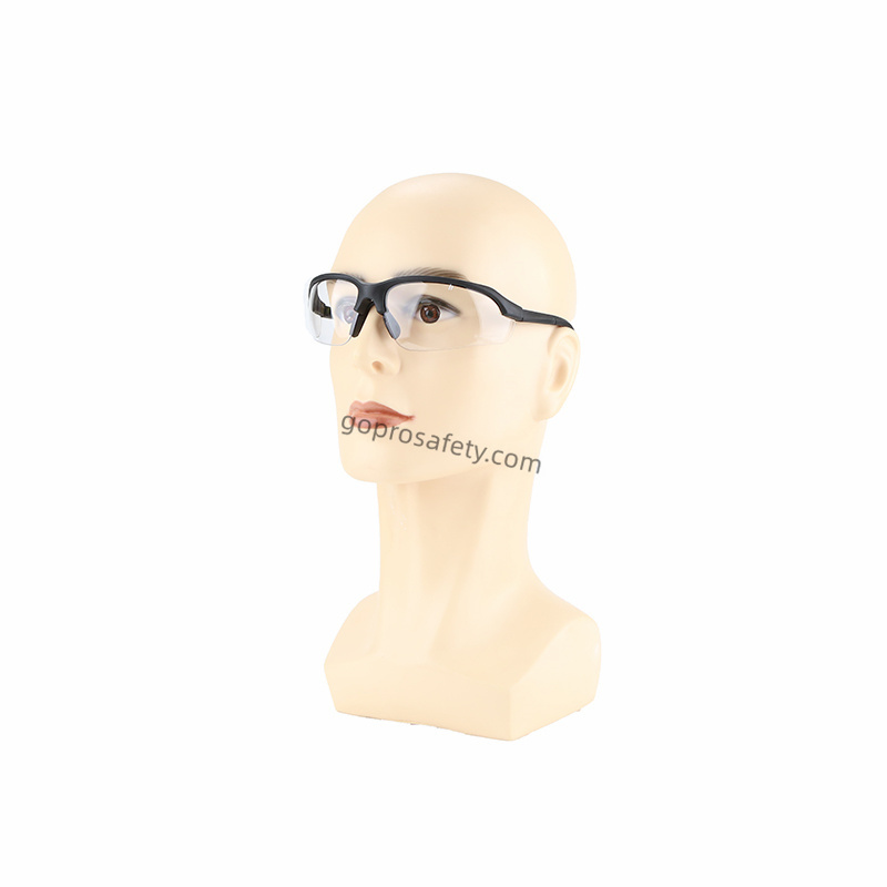China Adjustable Sport-Style Safety Glasses with Panoramic Anti-Fog Polycarbonate Lens Manufacturer, Company
