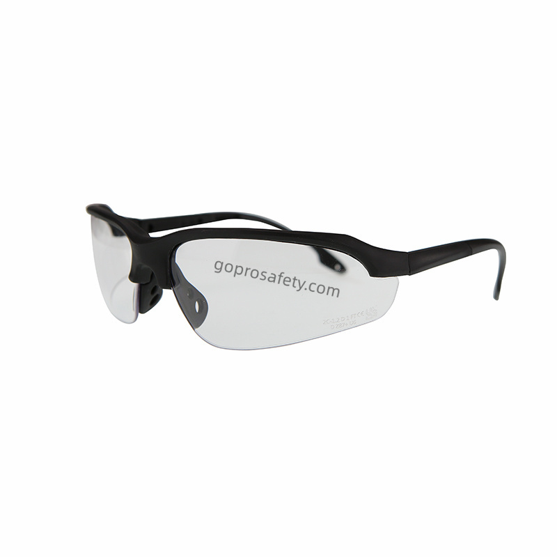 China Adjustable Sport-Style Safety Glasses with Panoramic Anti-Fog Polycarbonate Lens Manufacturer, Company