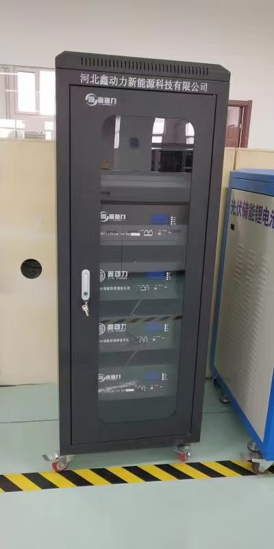 Generador de respaldo alimentado por aire, solución de almacenamiento de energía en batería, gabinete para energía solar fotovoltaica 200kwh industrial comercial