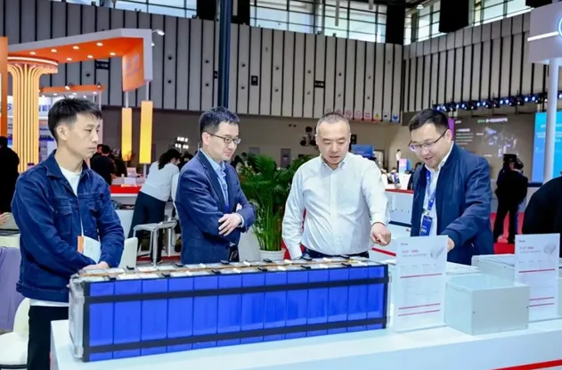 Exhibición Internacional de Almacenamiento de Energía 3