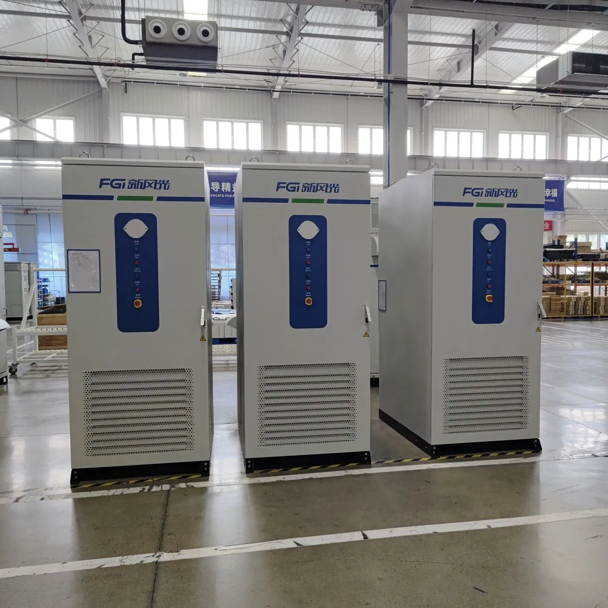 Almacenamiento de Baterías Comerciales Fgi Almacenamiento de Energía Comercial Almacenamiento de Energía Todo en Uno Enfriamiento Líquido LiFePO4 Gestión de Energía Sistema de Baterías Híbrido Solar 125kw/26
