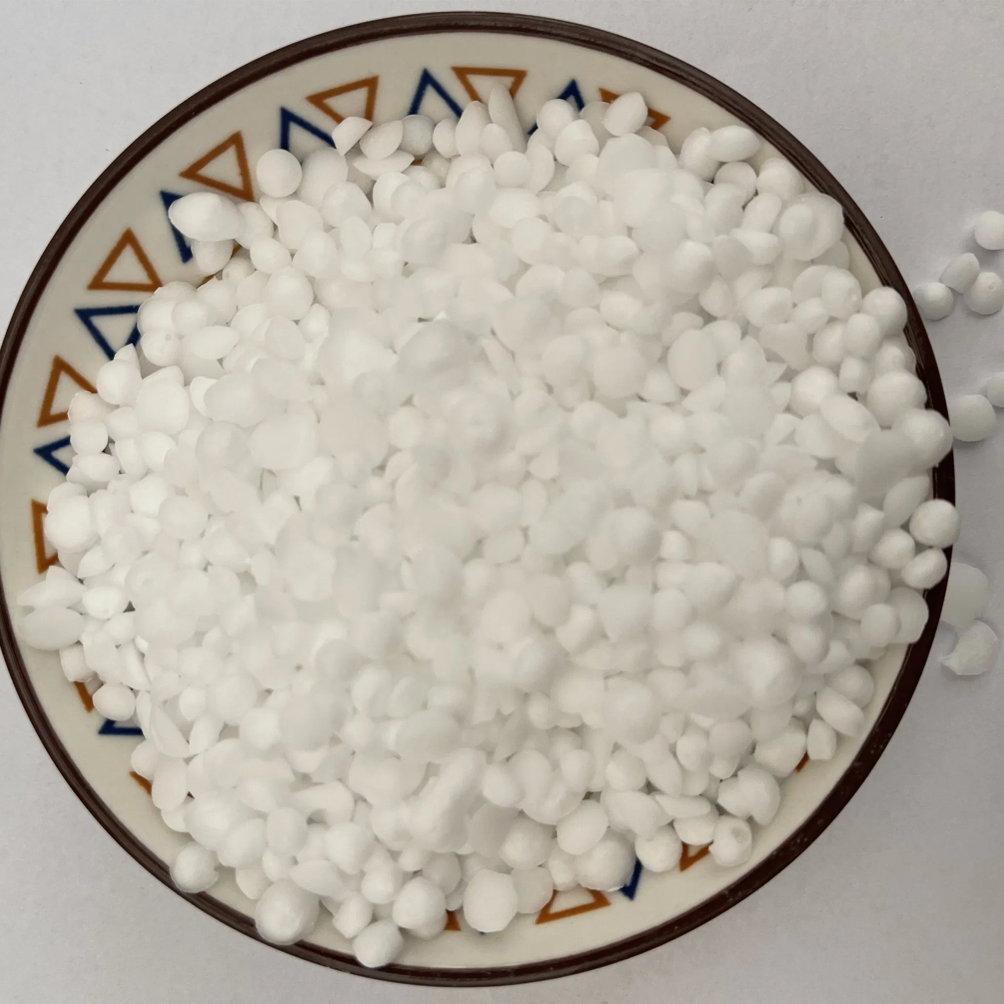 Bulk Price Cosmetic Grade Cetearyl Alcohol Cetyl Stearyl Alcohol C16-18 China