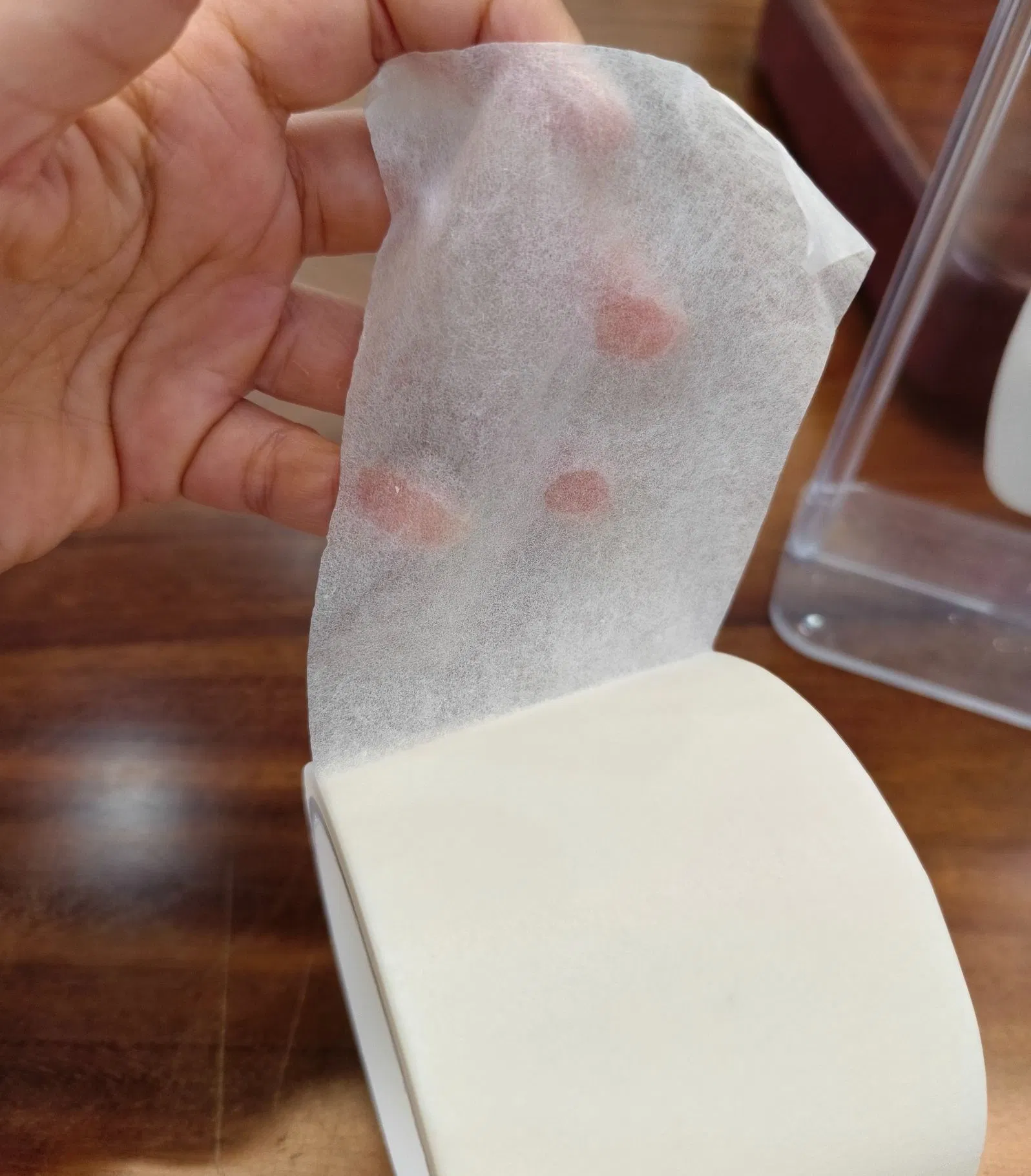 Strong Adhesion Medical Grade Self-Adhesive Non Woven Tissue Medical Tape for Surgical Fixation