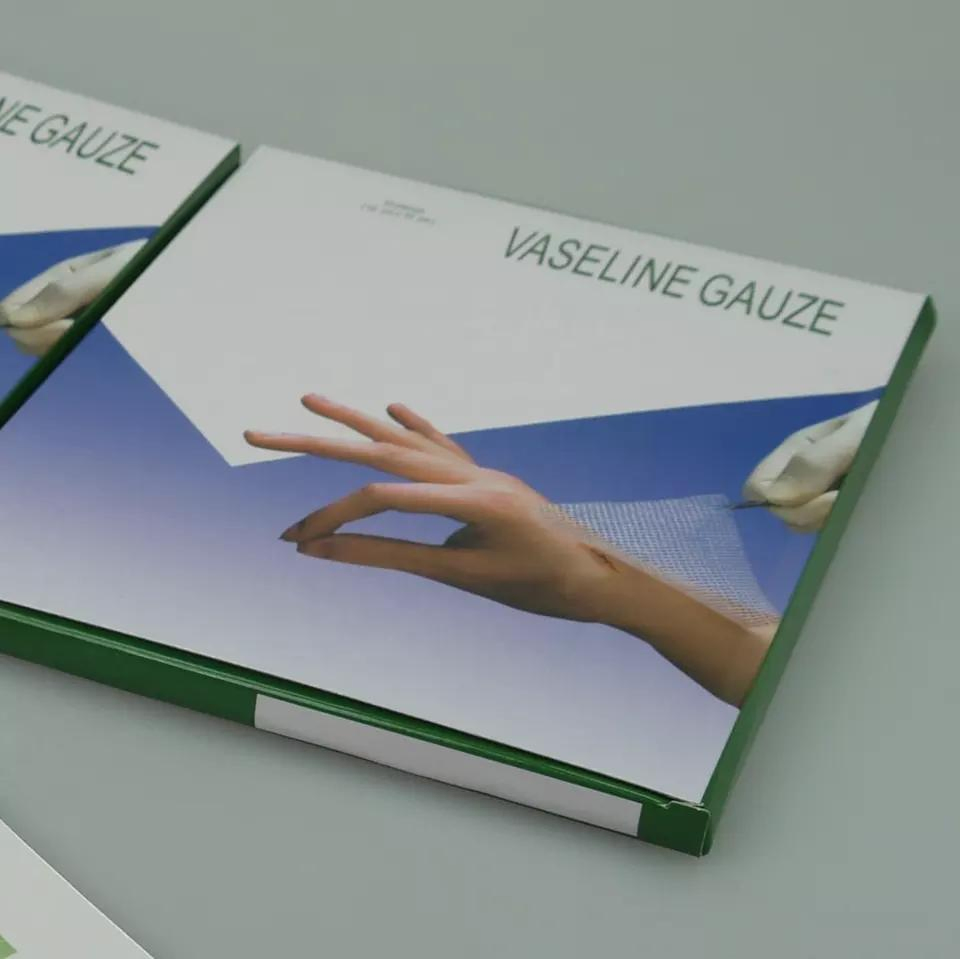 Sterile Disposable Medical Paraffin Gauze Vaseline Gauze Good for Burn Wound