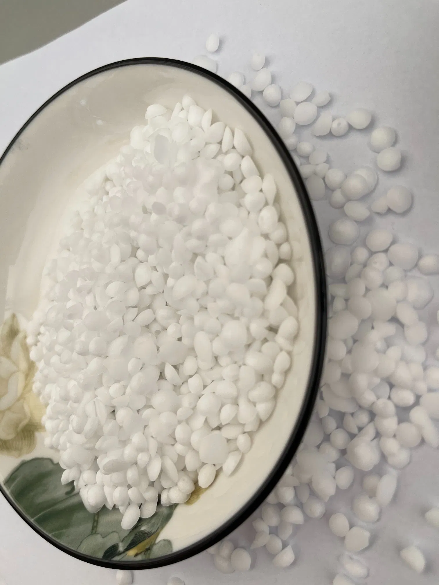 Cosmetic Emulsifier Thickener C16-18 Cetearyl Alcohol Cetyl Stearyl Alcohol Wholesale Price