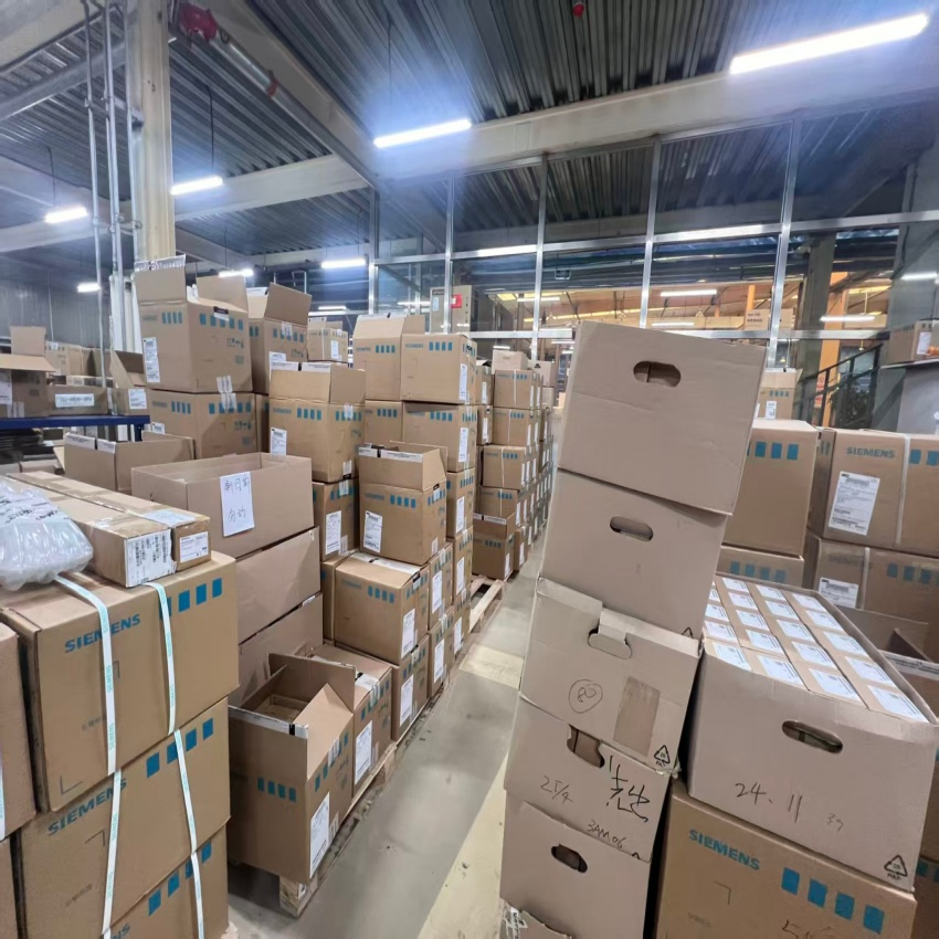 Siemens 6SL3220-1yd50-0CB0 1.8ω 200kw Braking Resistor for G120c 110kw