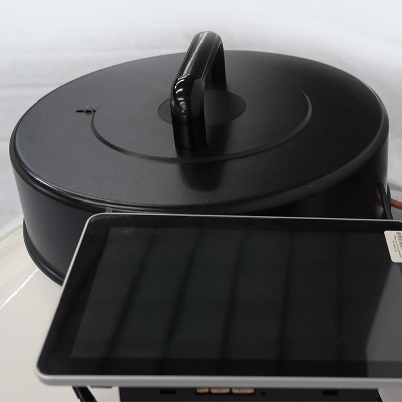 Tccryo Cryobank 7200 Cryogenic Storage Dewar Large Scale Intelligent Control Display System Real Time Parameter Tracking Automated Liquid Nitrogen Bio Container