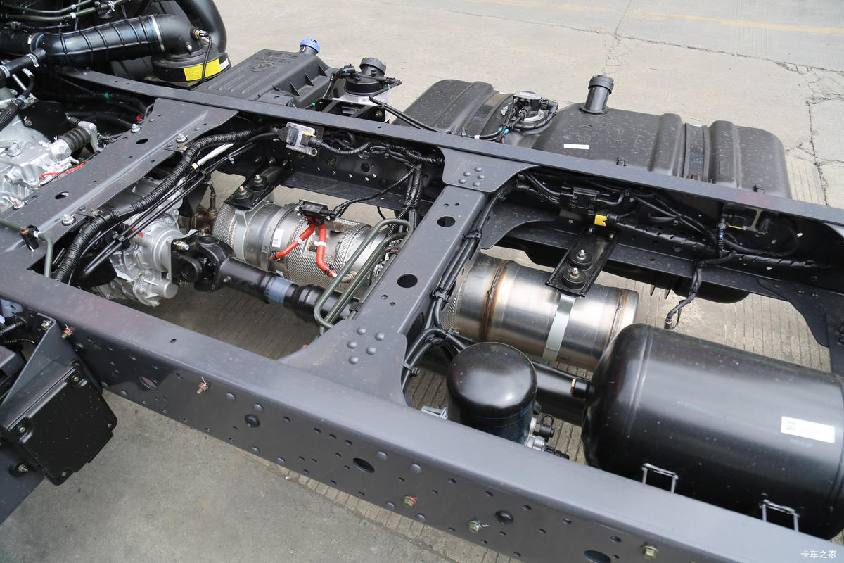 Urban Light Truck Solutions: Aumark S1 for Reliable Operations