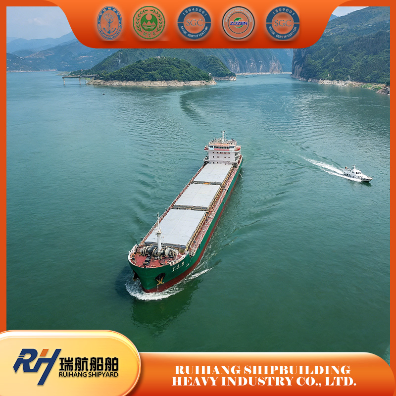 Reliable River-Sea Direct-Transport Vessel with Hatch Cover for Multi-Modal Shipping