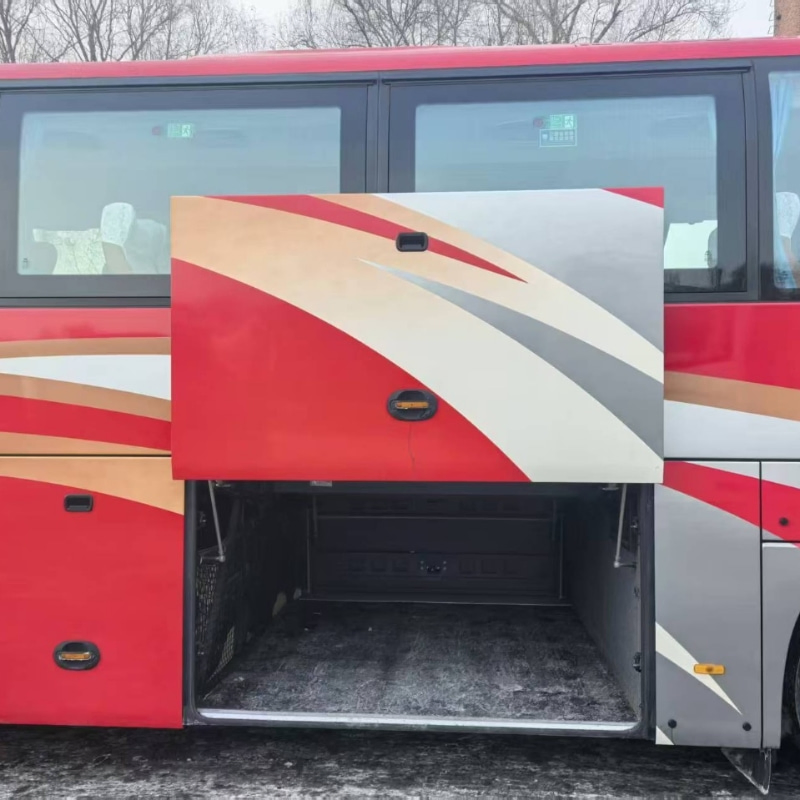 Used China 50-Seats Large Coach Second Hand Tourist Bus for Global Export