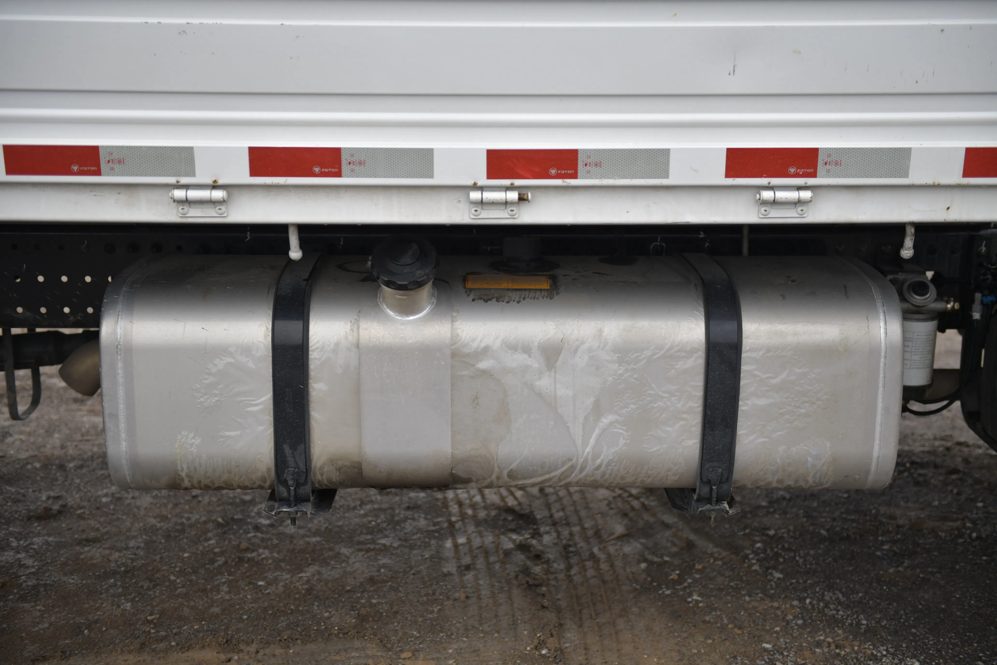 Durable Cargo Solutions Featuring Aumark S1 for Urban Efficiency