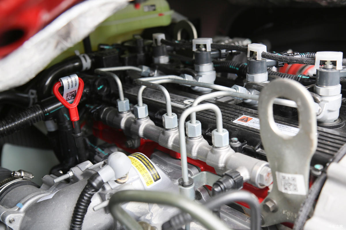 Efficient Cargo Solutions with Aumark S1 Flatbed for Flexibility