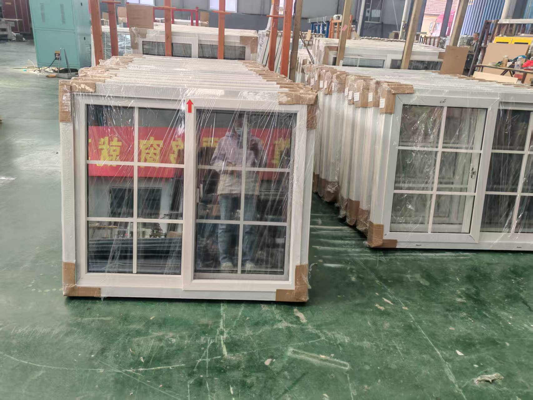 Cheap Price Modern Style PVC UPVC Frame Safety Tempered Tinted Glass Sliding Windows with Grille Design and Mosquito Net