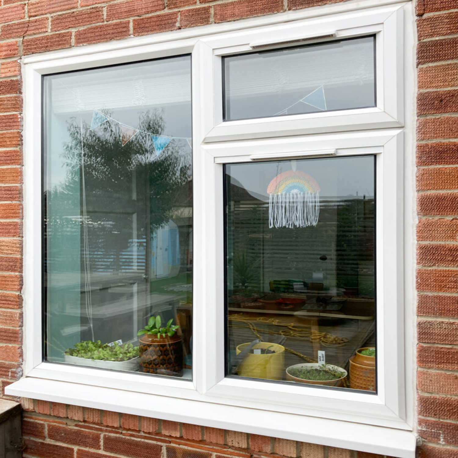 Hot Sale American Style PVC Vinyl Sliding Window Double Hung Window Energy Efficient UPVC Window for Residential Building
