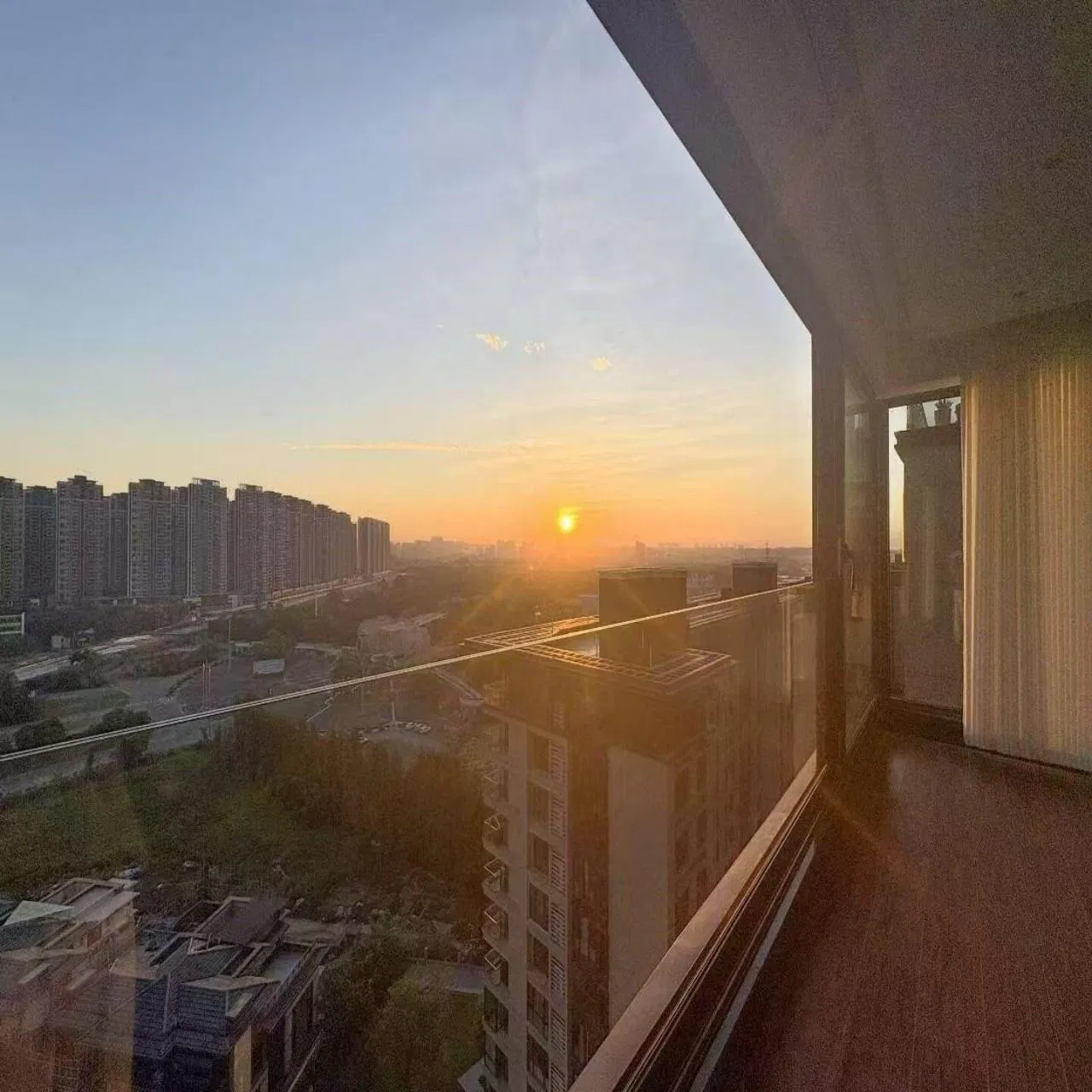 Premium Custom UPVC Aluminum Tilt Turn Skylight Windows
