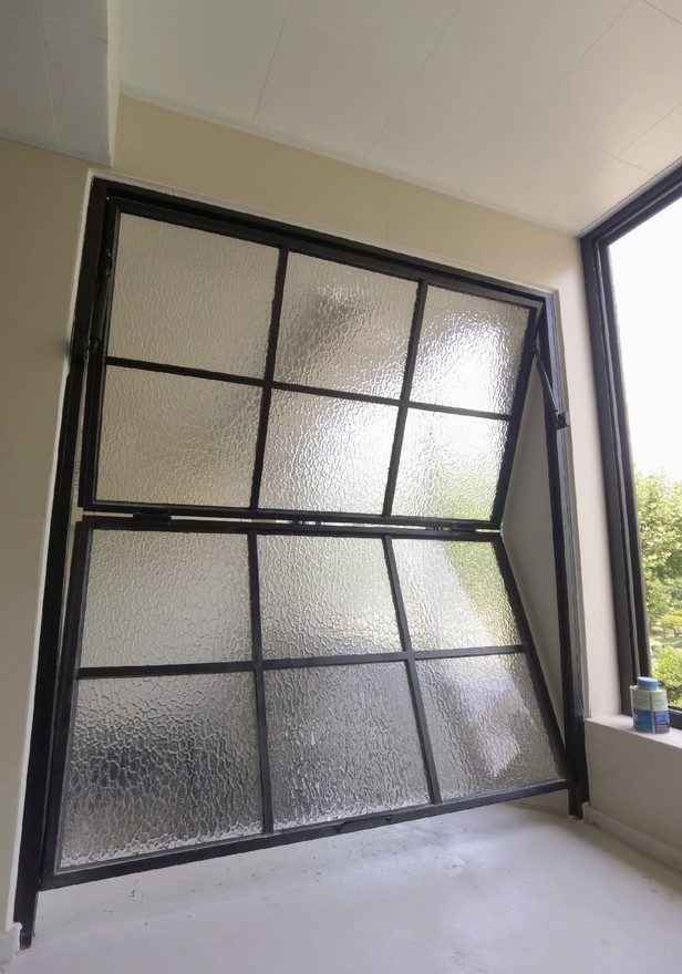 Custom Steel Awning Window Durable Waterproof Thermal Break Insulated Double Glazed Frame for Apartments Villas and Offices