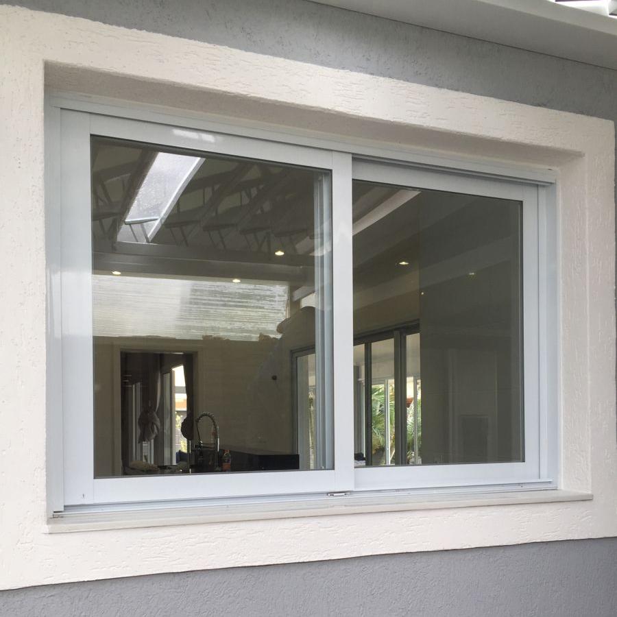 Factory Customized Modern European American Style Double Glazed UPVC Sliding Windows with Heat Insulation Soundproof Features