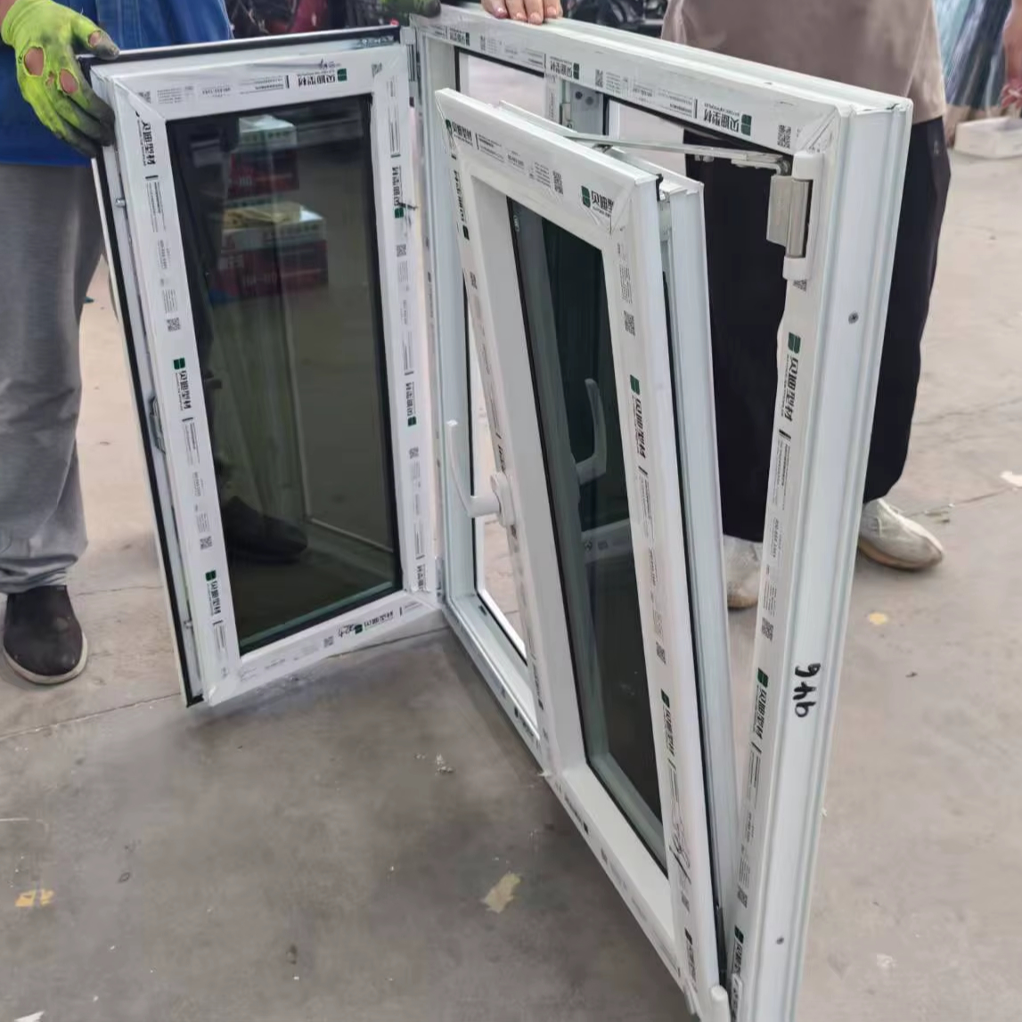 European Standard Hurricane Impact UPVC Tilt and Turn windows with Tinted Glass for Bahamas House