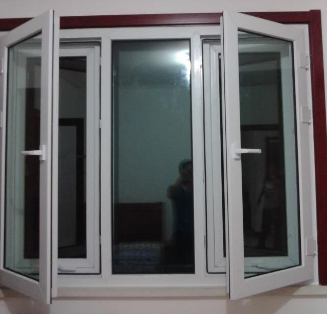 Low Price Customized South America Residential House UPVC Casement Glass Window