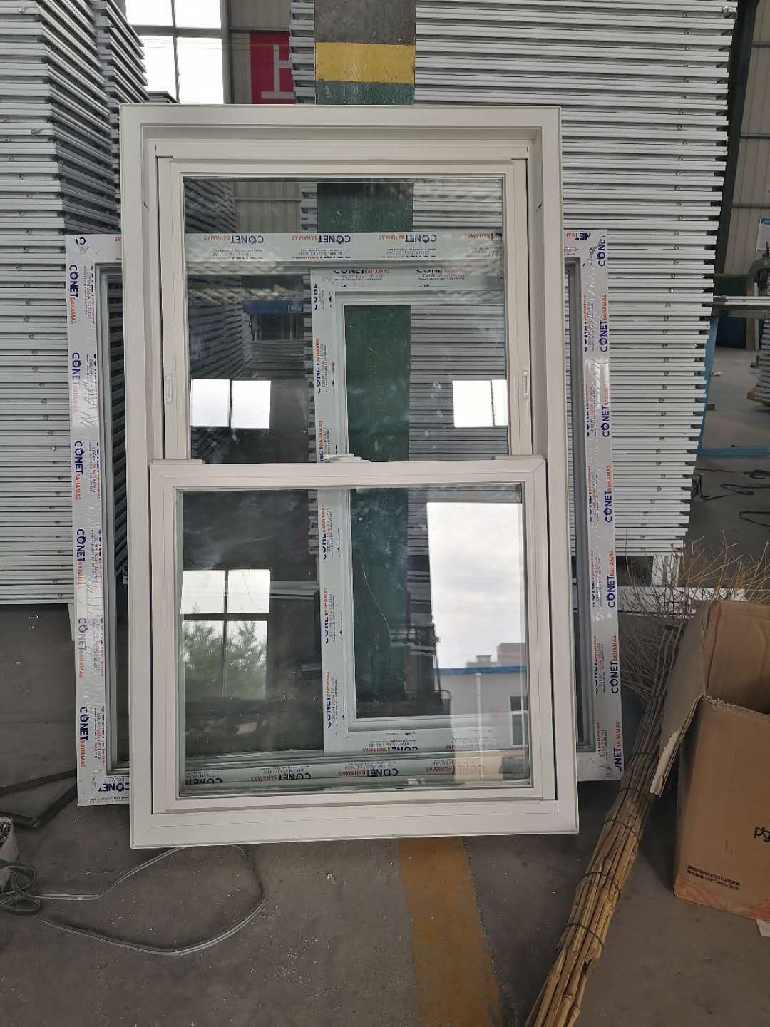 American Style UPVC/PVC Double Hung Vinyl windows With Low-e Glass and Grill for House windows