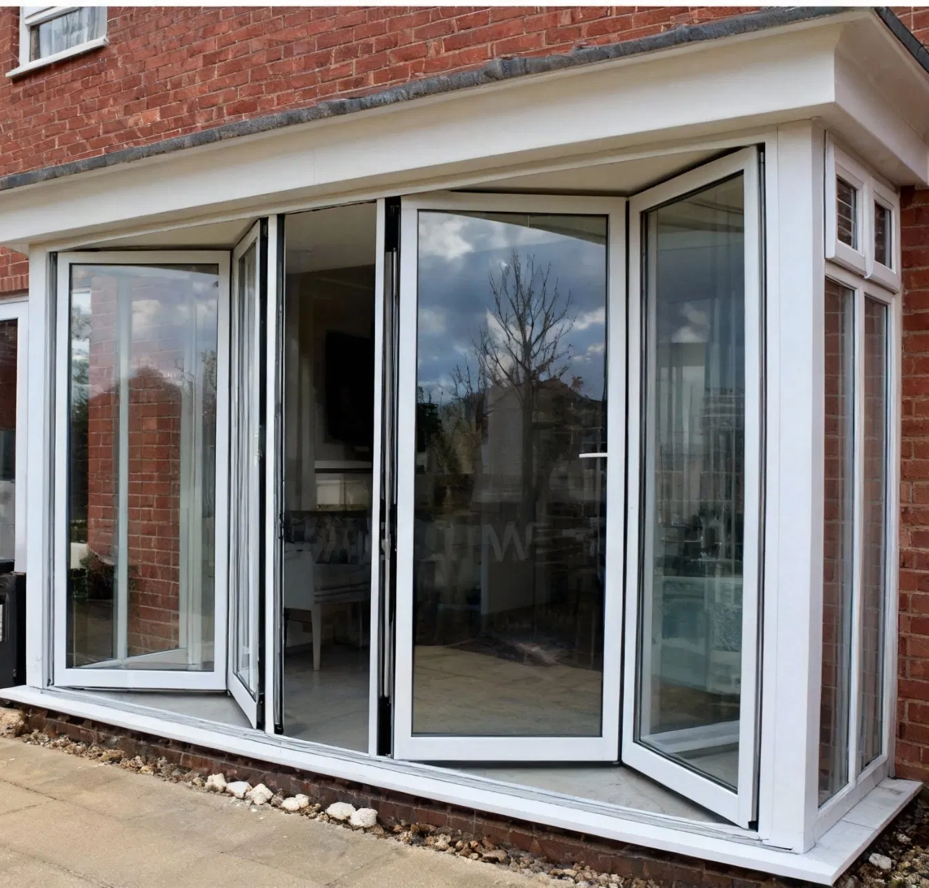 Modern UPVC Folding Window - Aluminum Reinforced for Villa/Office