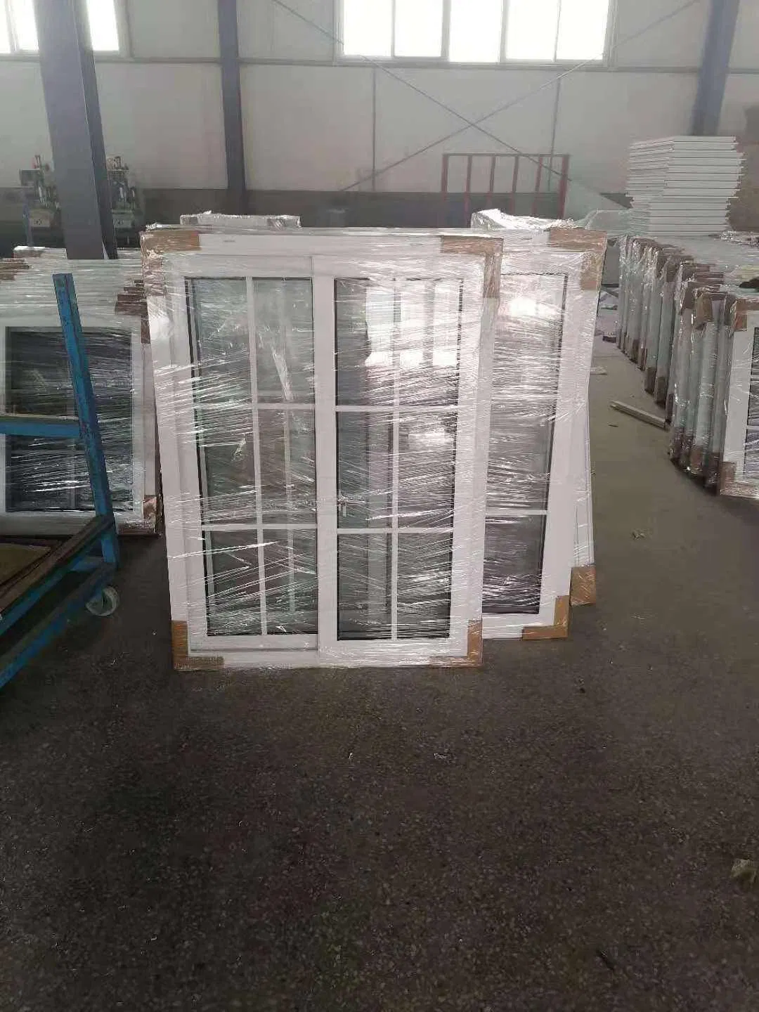 Low Price Sliding Fenetre PVC UPVC Frame Residential Windows with Tempered Glass and Screen