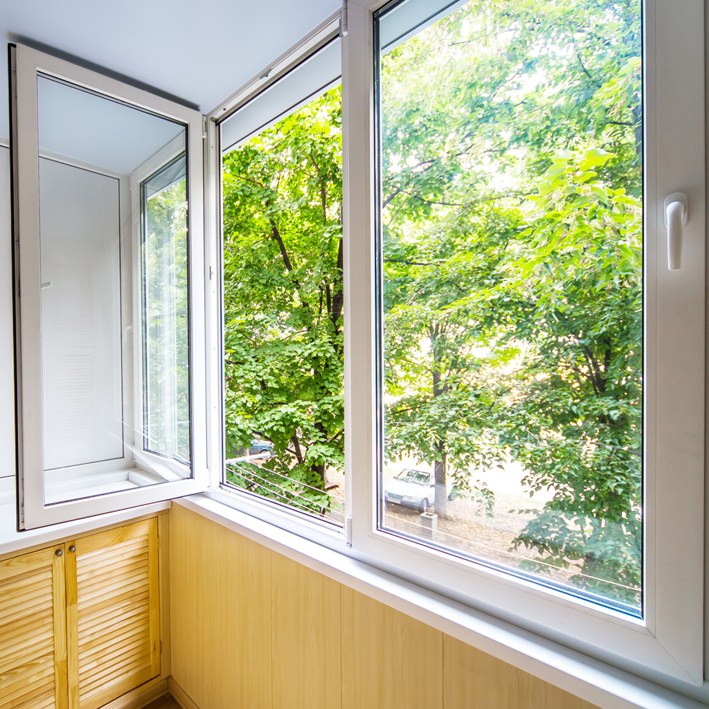 Modern Style UPVC French Casement Bay Window Double Tempered Clear Glass Swing Open Plastic Frame Magnetic Screen for Villas