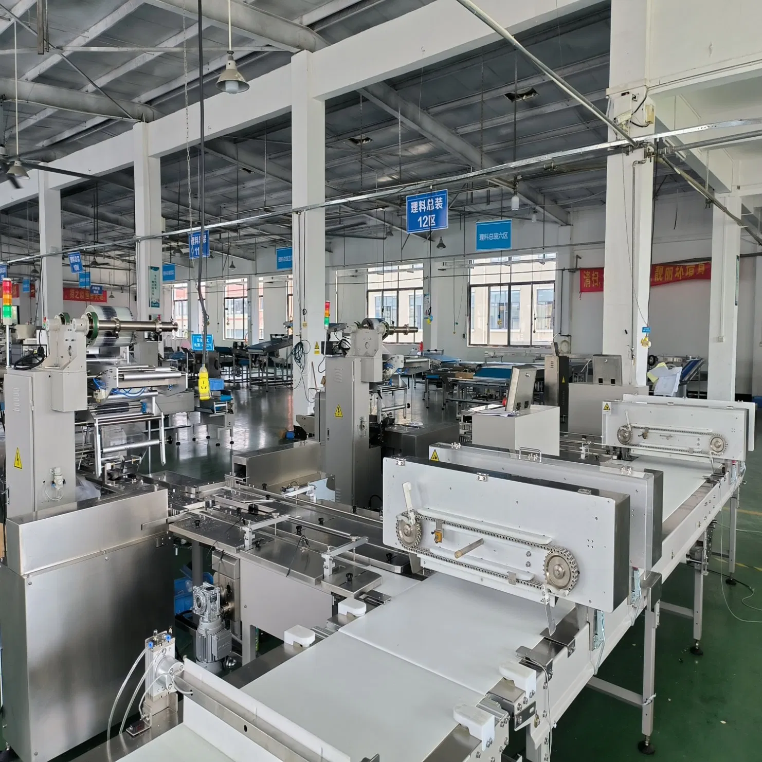 Linha de Embalagem de Alimentos de Padaria Pão Bolo Biscoito para Bolo Rolinho Suíço Barra de Chocolate Pão Tortilha Wafers Filme Plástico Papel Embalagem Máquina