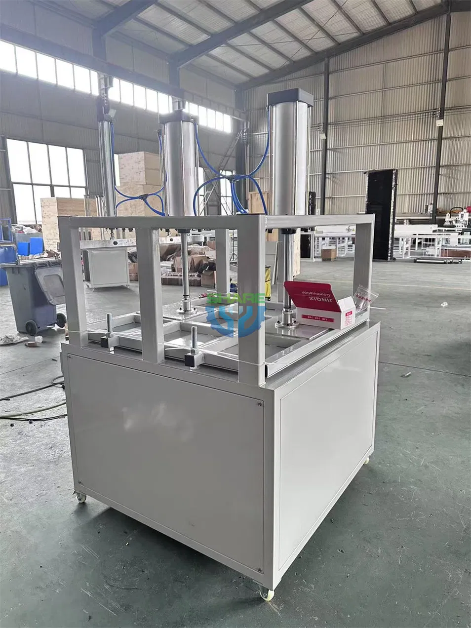 Máquina de Embalagem a Vácuo para Compressão de Almofadas Pacote a Vácuo Selado Sofá Sala de Estar