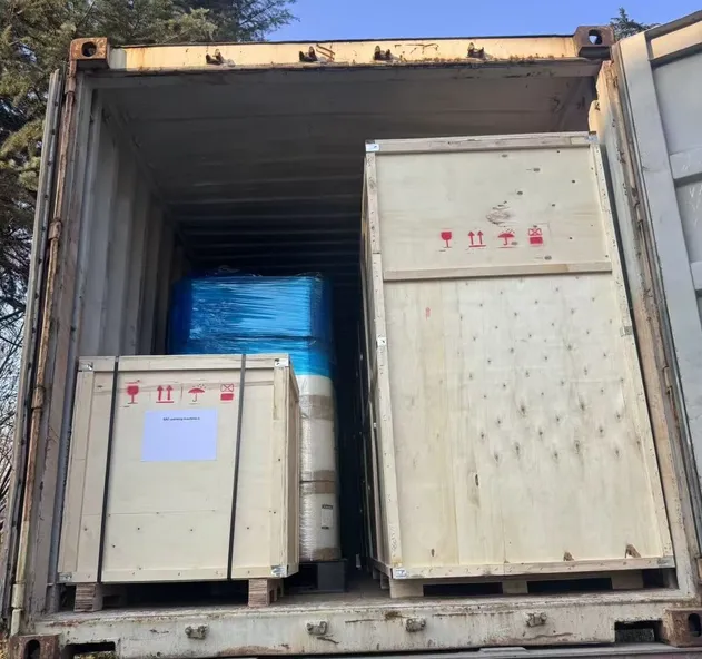 Máquina de Embalagem a Vácuo para Salmão com Filme Termoformável Flexível Automático
