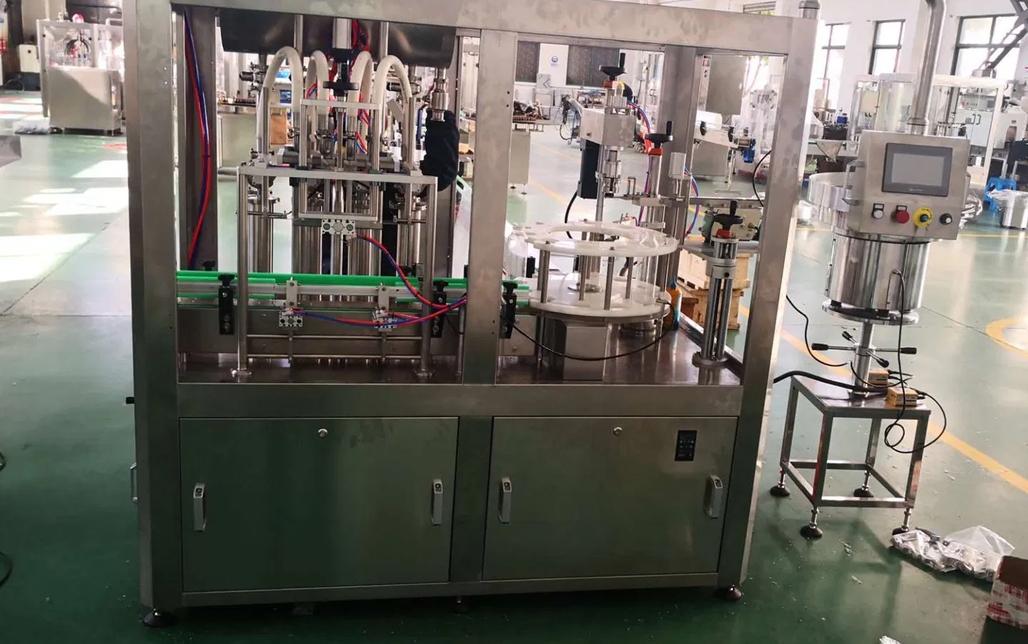 Linha de Produção de Bebidas Carbonatadas de Alta Qualidade com Máquina de Enchimento de Líquidos/Máquina de Embalagem de Geleia Máquina de Enchimento de Garrafas de Vidro