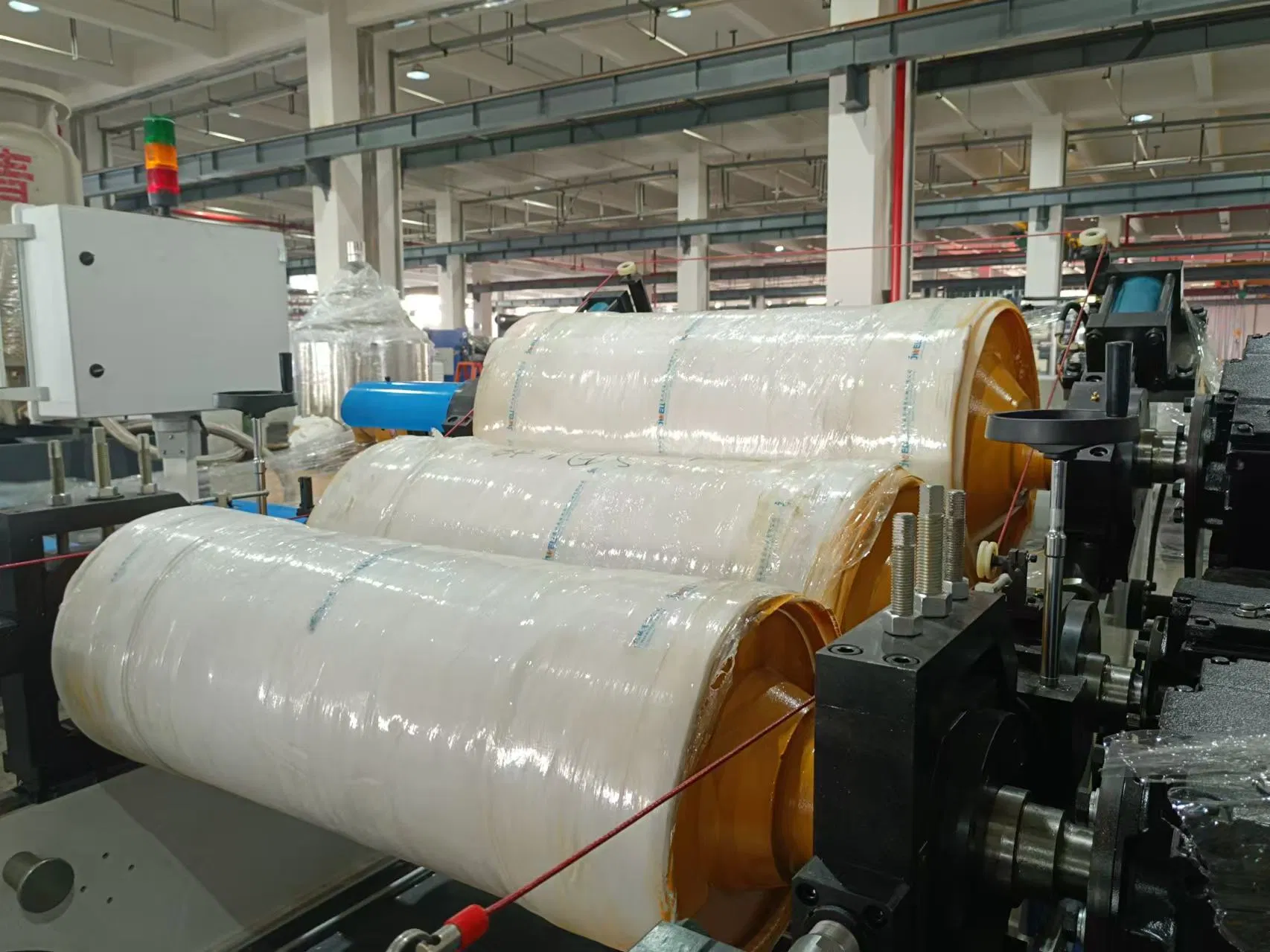 Linha de Extrusão de Folhas Automática para Embalagem de Alimentos Alta Produção 450kg/H Eficiente em Energia