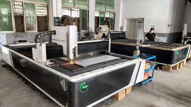 Máquina automática de embalagem alimentar NSC Food - sistema de enchimento e selagem