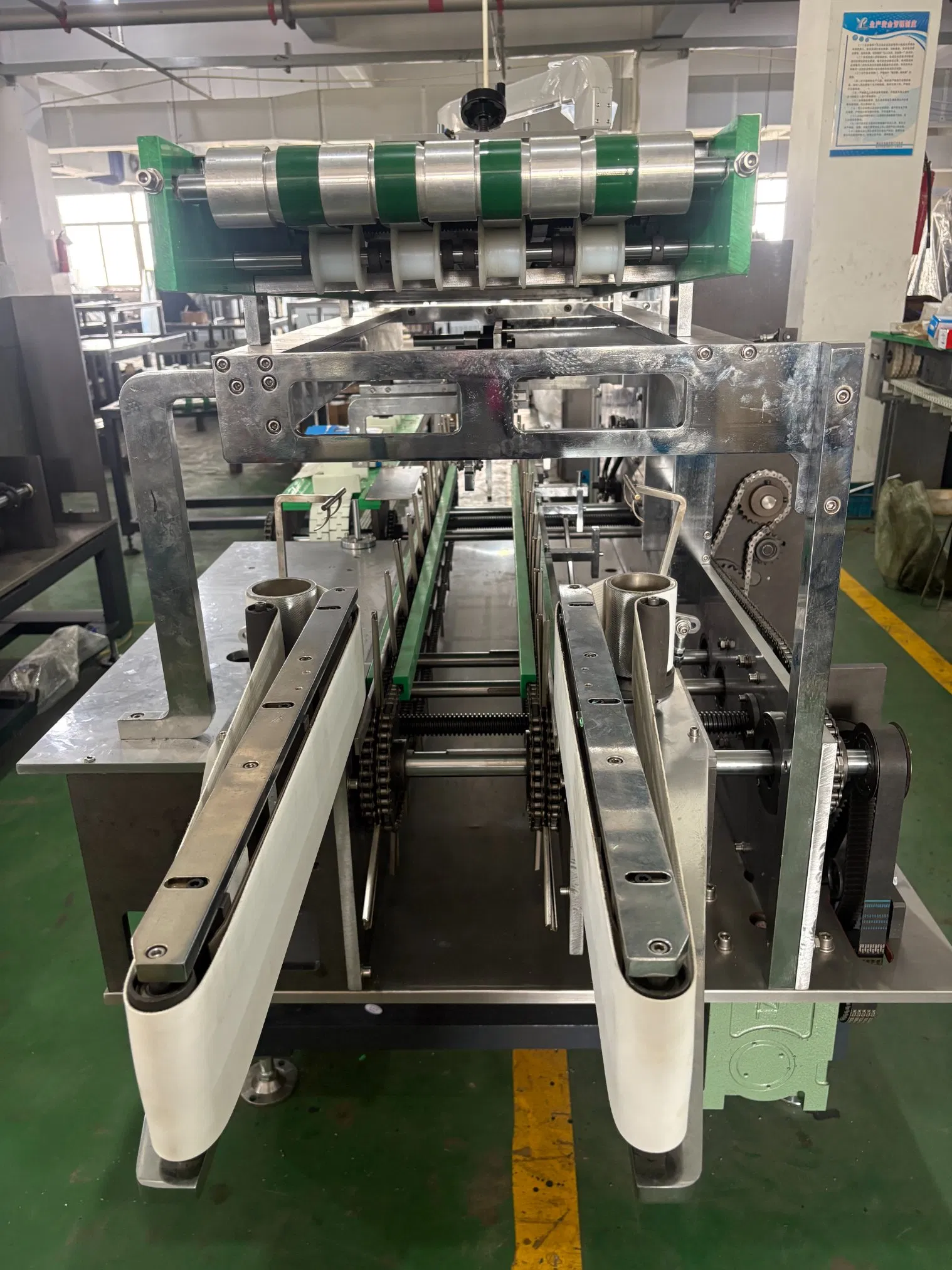 Máquina de Embalagem de Caixa de Papel Toalha Facial Automática para Produtos Médicos, Alimentos, Cosméticos e Peças de Hardware