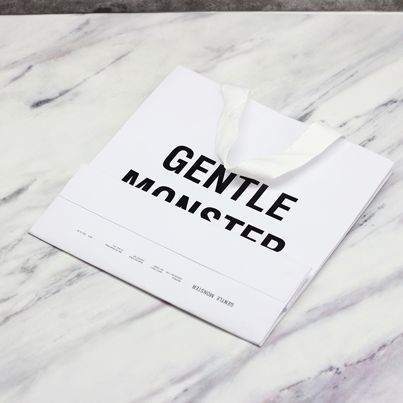 High-Quality White 4C Printed Customized Size Coated Paper Shopping Bag With Nylon Handle Pricelist, Product