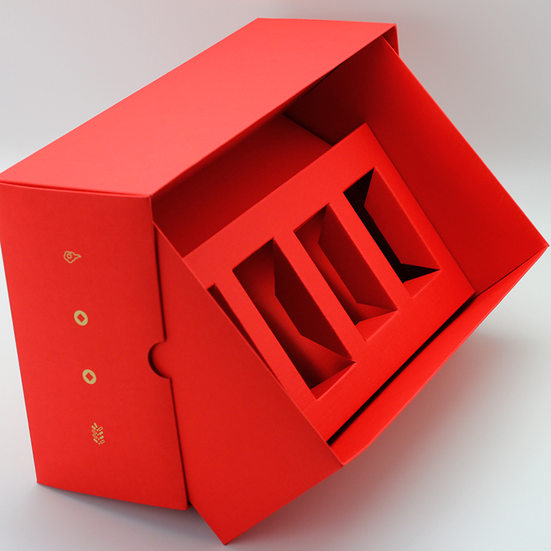 China Red Cardboard Paper Folding Box Gold Logo Present Package Quotes, Products