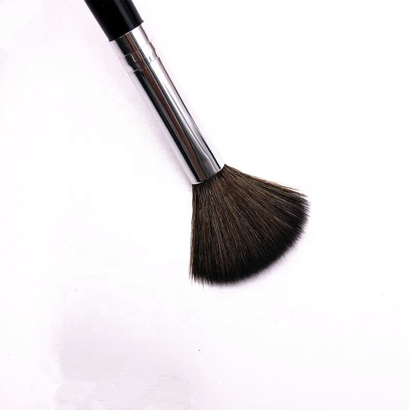 Soft Synthetic Bristles Large Highlighter Brush