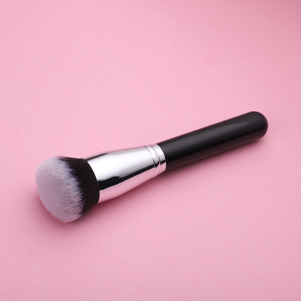 Foundation Brush Detail 3