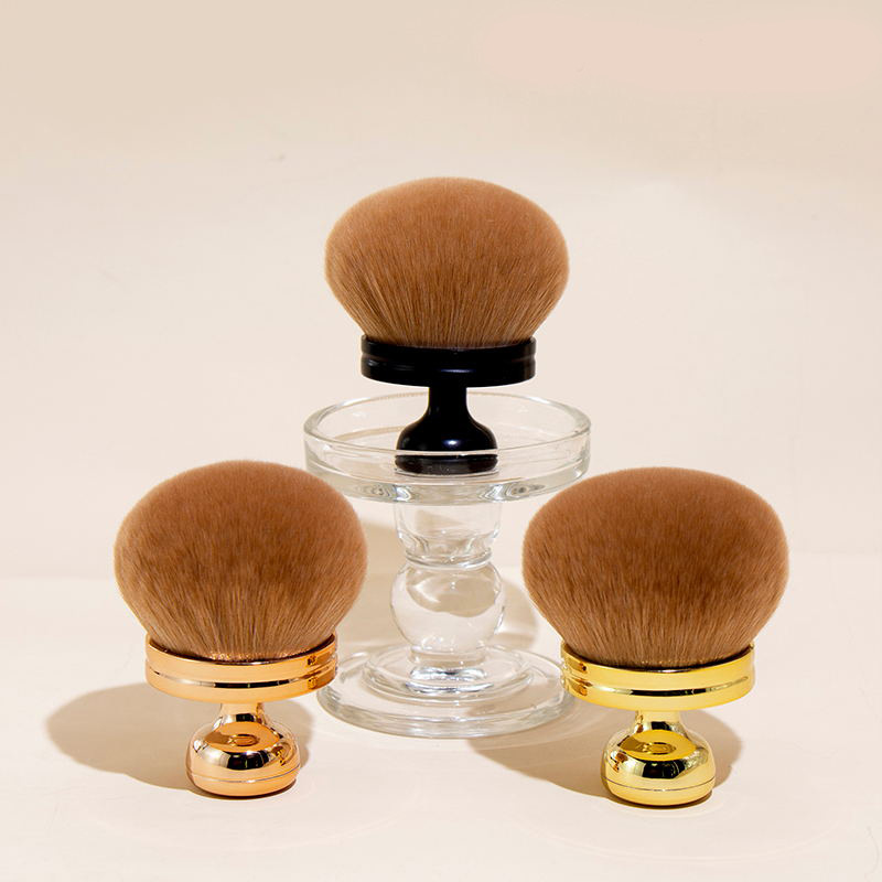 Customized Logo Soft Hair Makeup Tools New Style Large Powder Blusher Brush Mushroom Head Wood Super Soft Makeup Blending Brush