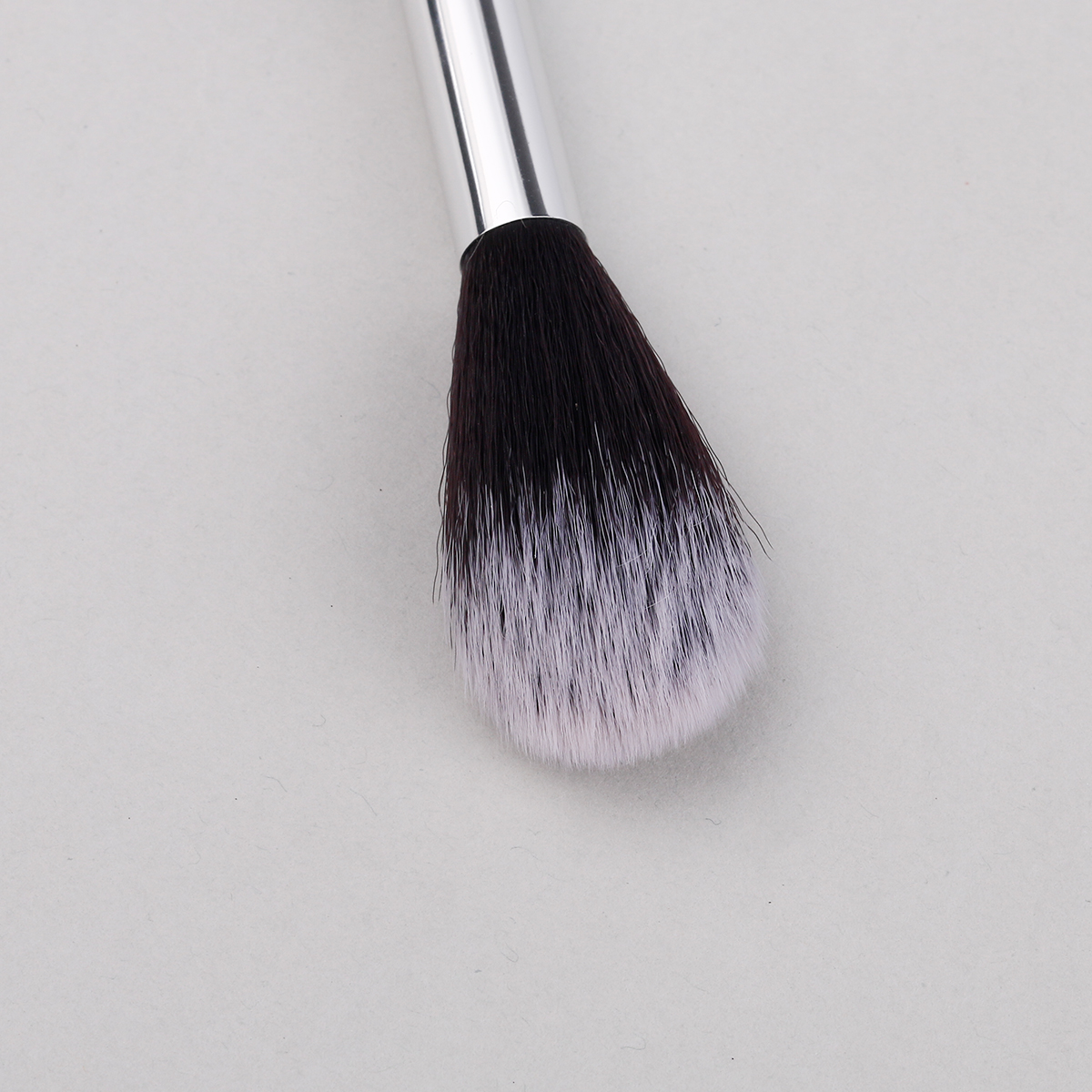 Large Flamed Highlighter Makeup Brush Craftsmanship
