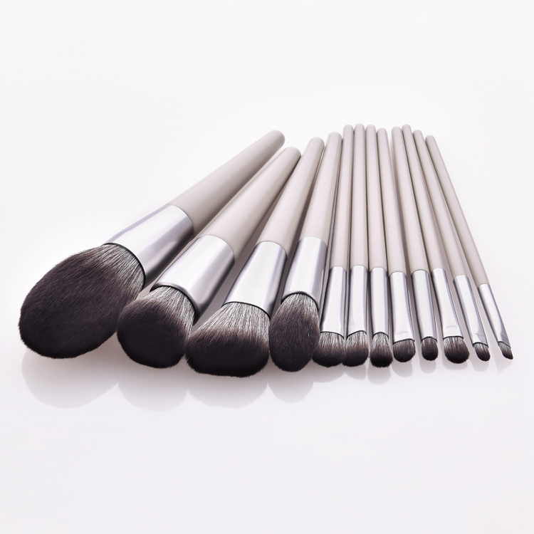 12 Pieces Tapered Handle Professional Premium Synthetic Kabuki Foundation Blending Blush Concealer Eye Face Liquid Powder Cream Makeup Cosmetics Brushes Kit