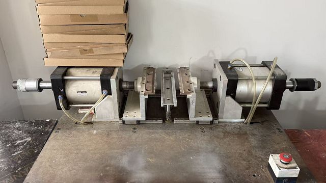 Hair head fixing machine used in professional makeup brush production