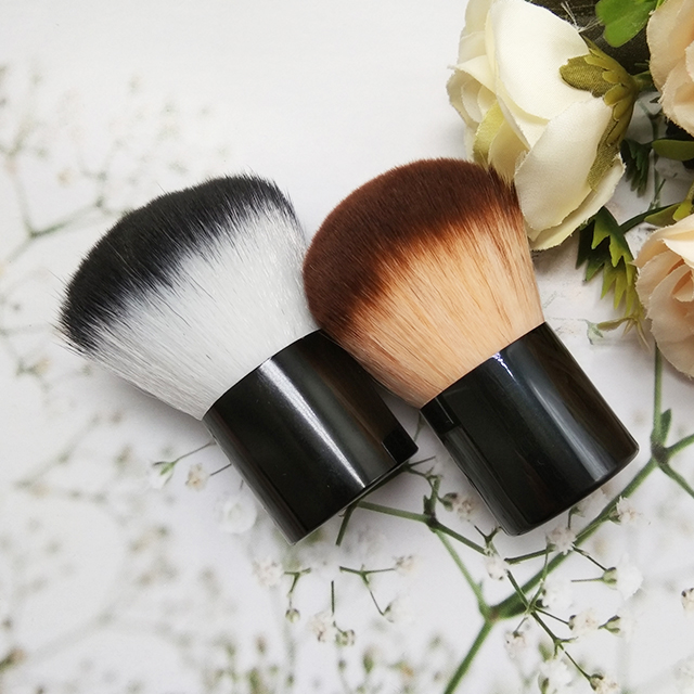 Hot Sale Customized Tanning Makeup Kabuki Brush with Private Label