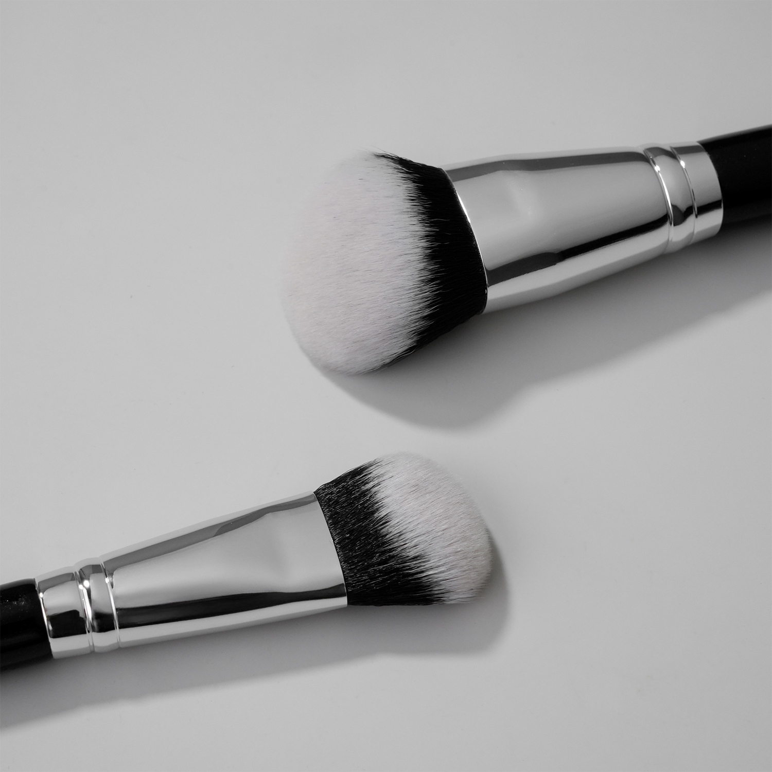 Makeup Brush Image 9