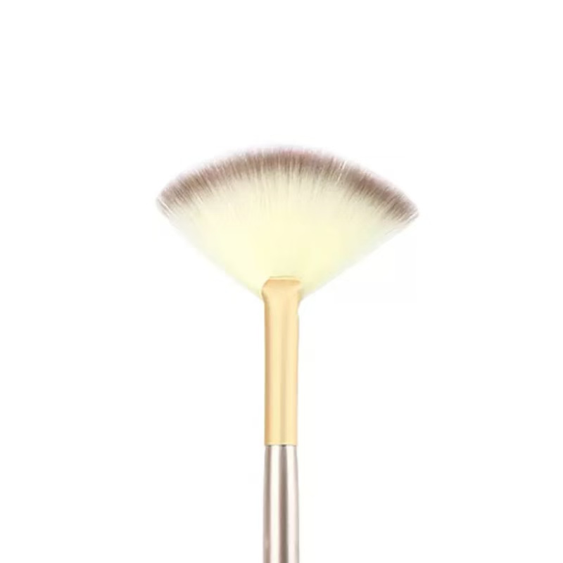 Cross-Border Hot Selling Beauty Tools Fan Shaped Highlighter Single Face Beauty Brush